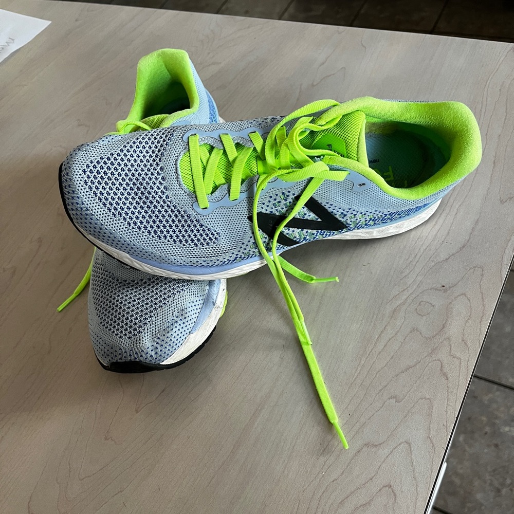 New balance womens sneakers 880 v10 size 10